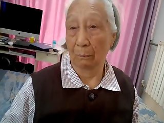 Old Chinese Grannie Gets Boinked